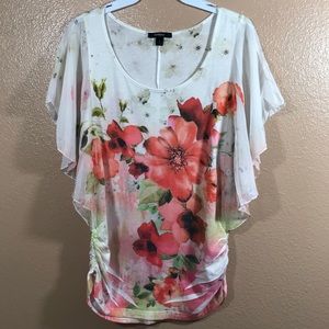 ESPRESSO Flutter Sleeve Floral Blouse